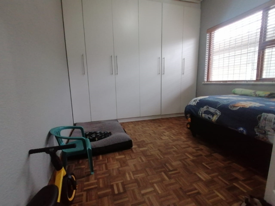 3 Bedroom Property for Sale in Peerless Park Western Cape